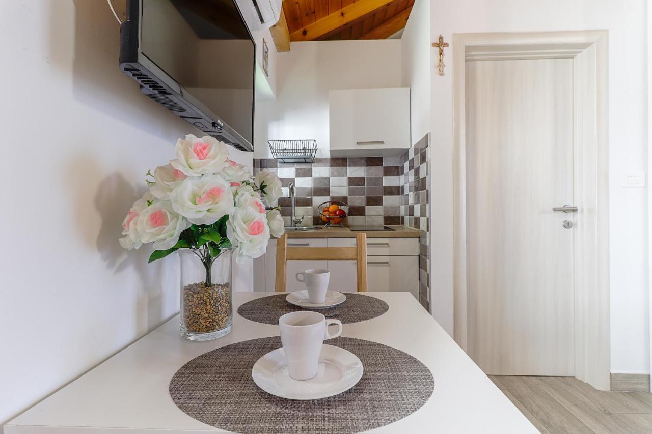 Apartman Juraj I Matej เวอร์ซาร์ ภายนอก รูปภาพ