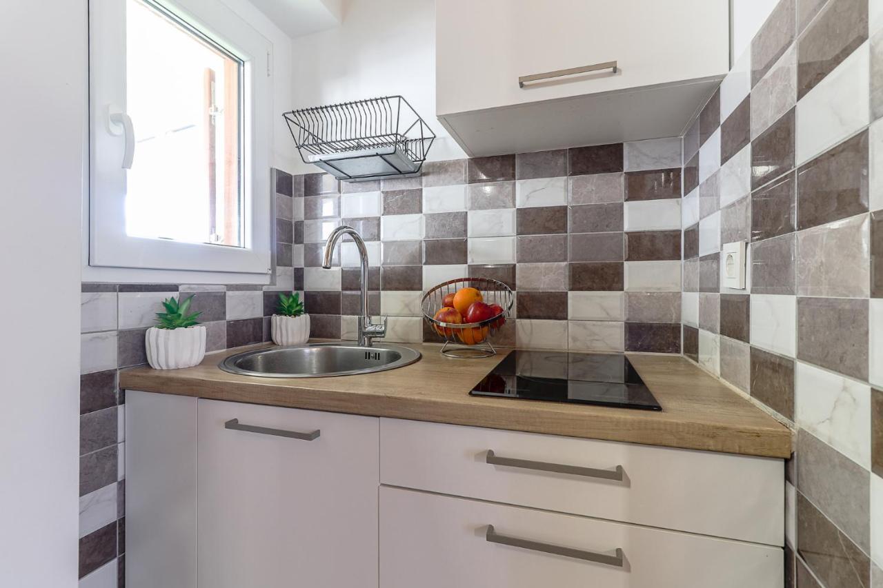 Apartman Juraj I Matej เวอร์ซาร์ ภายนอก รูปภาพ