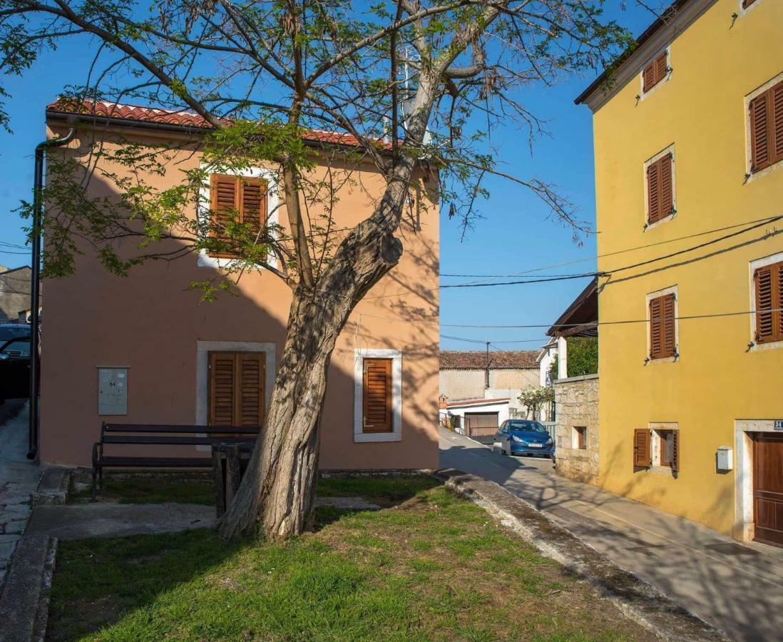 Apartman Juraj I Matej เวอร์ซาร์ ภายนอก รูปภาพ