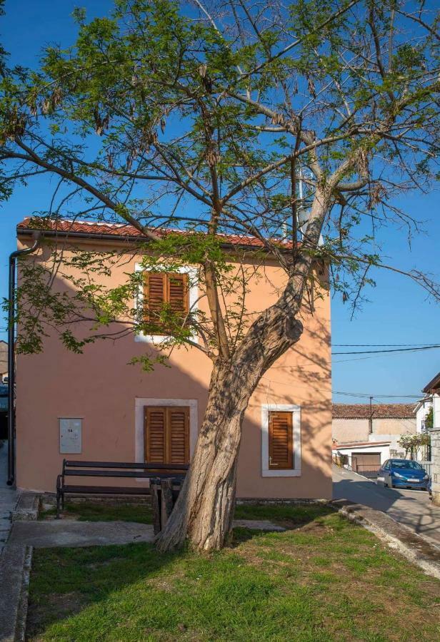 Apartman Juraj I Matej เวอร์ซาร์ ภายนอก รูปภาพ